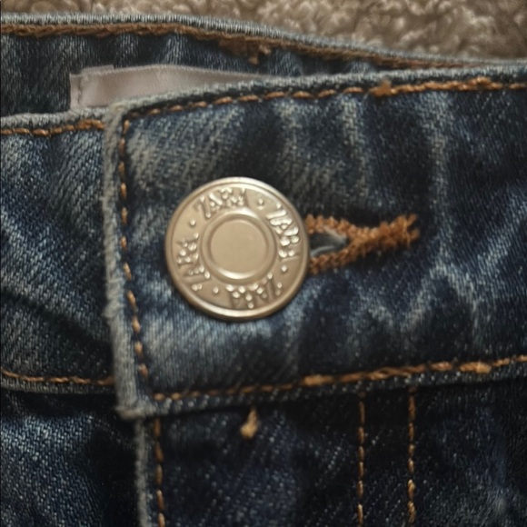 Zara Blue Straight Jeans with Vintage Appeal - Picture 4 of 6
